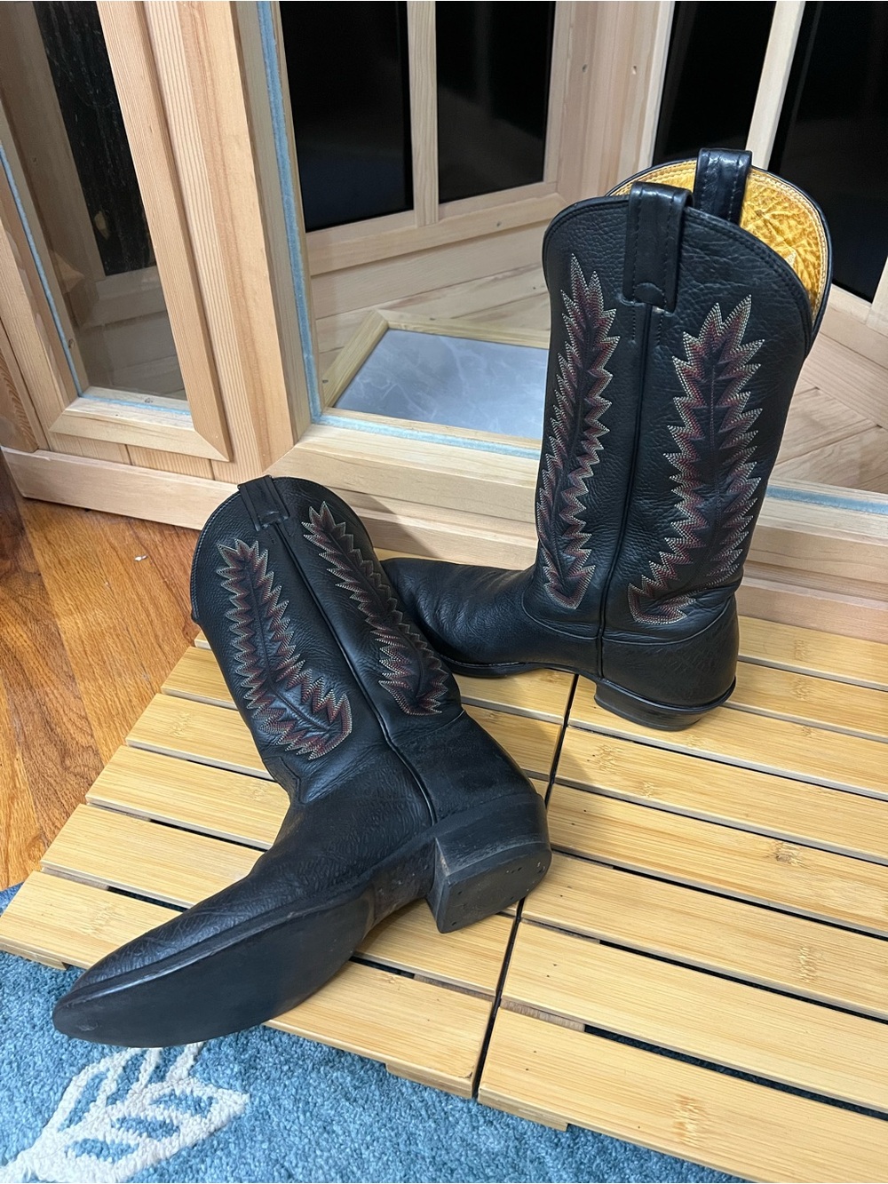 Nocona men’s 8.5 D Leather Cowboy boots